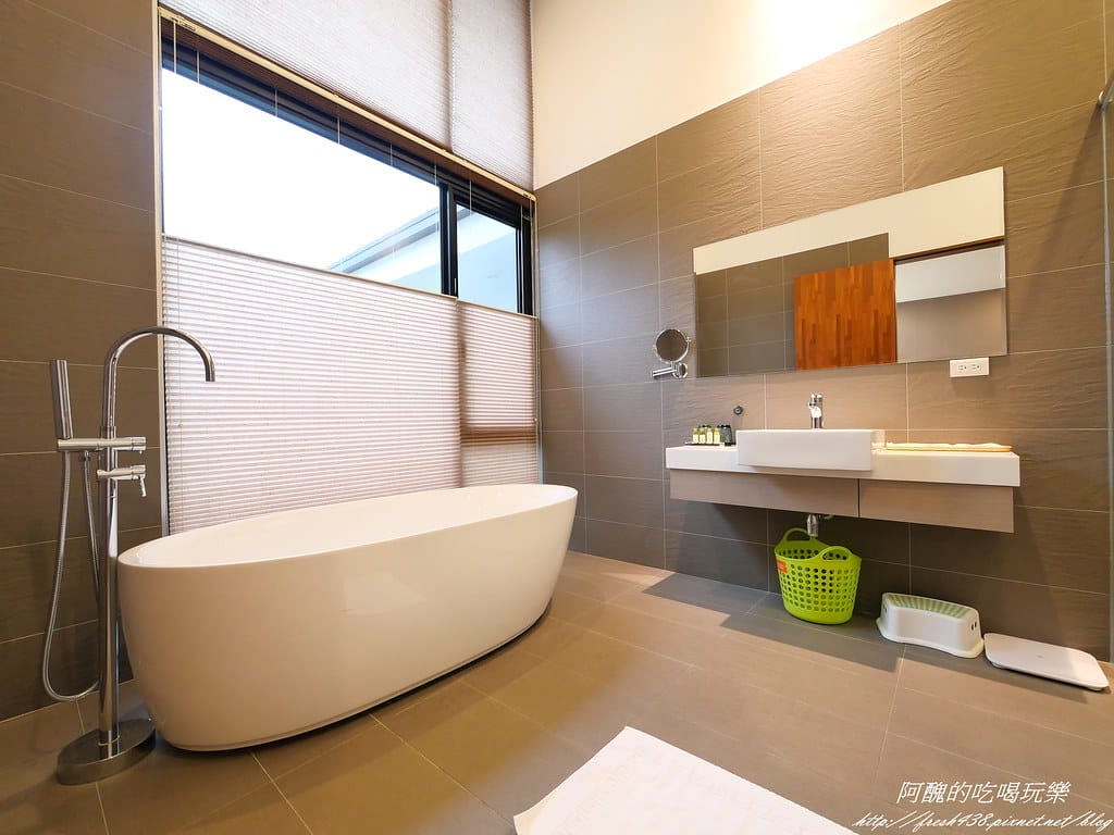 【宜蘭民宿】悠悅光Aura Villa(新樂館),動物主題房型,打造親子新樂園,戲水池、電動車、烤肉、沙坑、卡拉OK、溜滑梯房型一應俱全。 - 第143張圖 P1001228