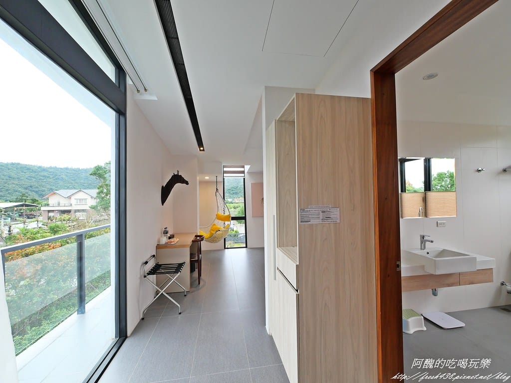 【宜蘭民宿】悠悅光Aura Villa(新樂館),動物主題房型,打造親子新樂園,戲水池、電動車、烤肉、沙坑、卡拉OK、溜滑梯房型一應俱全。 - 第148張圖 P1001313