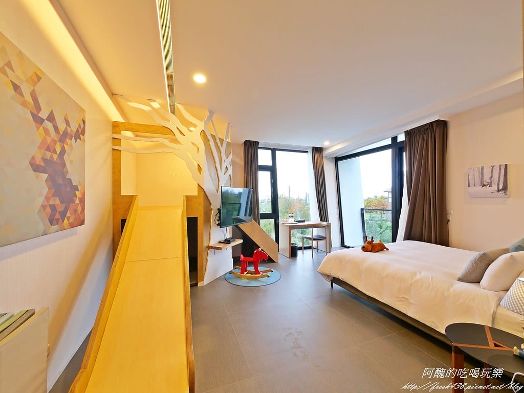 【宜蘭民宿】悠悅光Aura Villa(新樂館),動物主題房型,打造親子新樂園,戲水池、電動車、烤肉、沙坑、卡拉OK、溜滑梯房型一應俱全。 - 第120張圖 P1001192