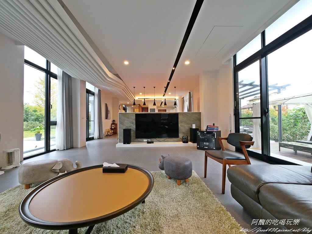 【宜蘭民宿】悠悅光Aura Villa(新樂館),動物主題房型,打造親子新樂園,戲水池、電動車、烤肉、沙坑、卡拉OK、溜滑梯房型一應俱全。 - 第56張圖 P1001123
