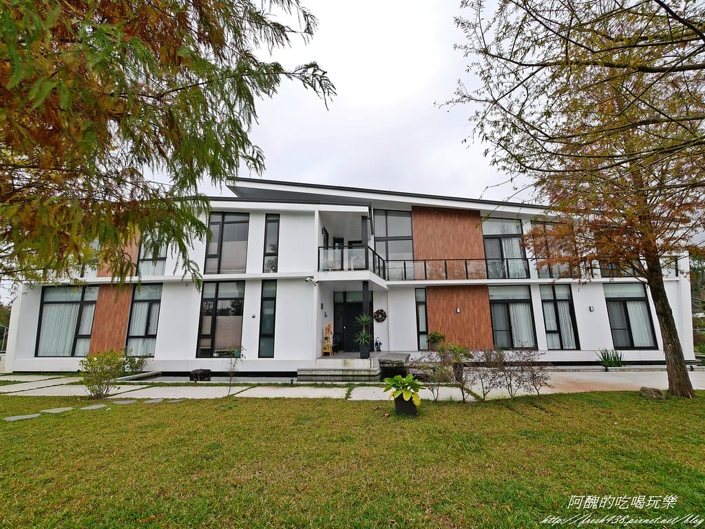 【宜蘭民宿】悠悅光Aura Villa(新樂館),動物主題房型,打造親子新樂園,戲水池、電動車、烤肉、沙坑、卡拉OK、溜滑梯房型一應俱全。 - 第18張圖 P1001086