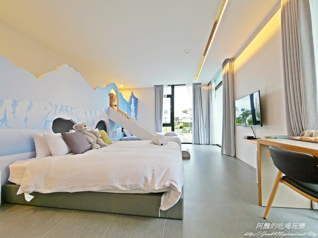 【宜蘭民宿】悠悅光Aura Villa(新樂館),動物主題房型,打造親子新樂園,戲水池、電動車、烤肉、沙坑、卡拉OK、溜滑梯房型一應俱全。 - 第65張圖 P1001143