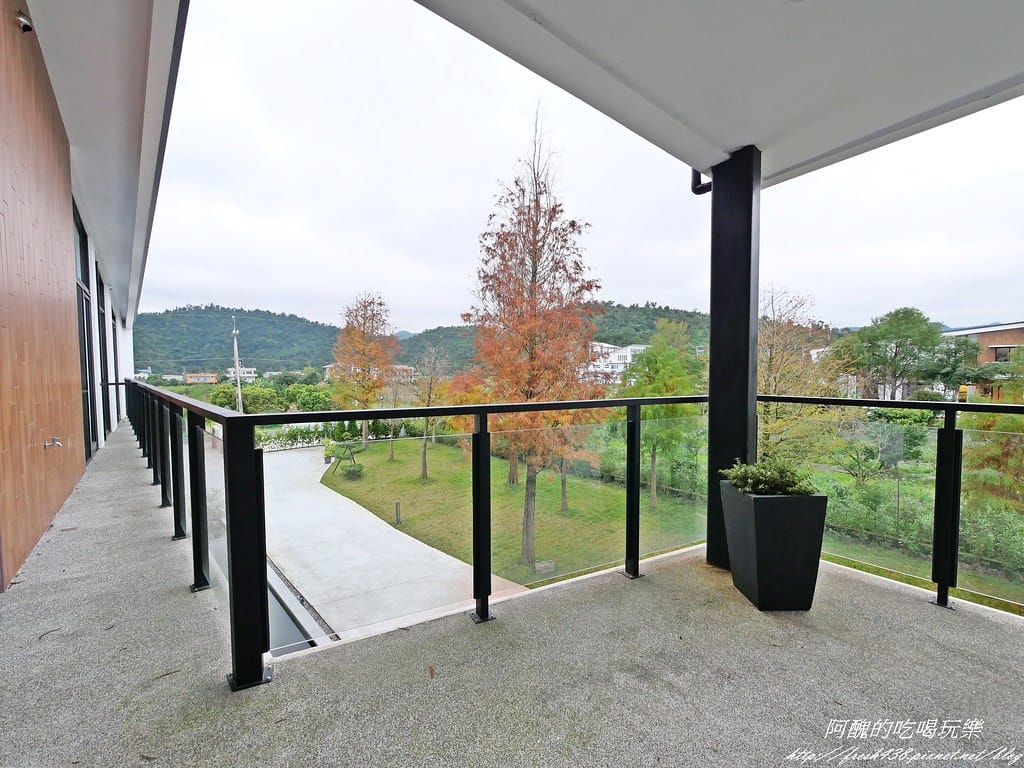 【宜蘭民宿】悠悅光Aura Villa(新樂館),動物主題房型,打造親子新樂園,戲水池、電動車、烤肉、沙坑、卡拉OK、溜滑梯房型一應俱全。 - 第102張圖 P1001245