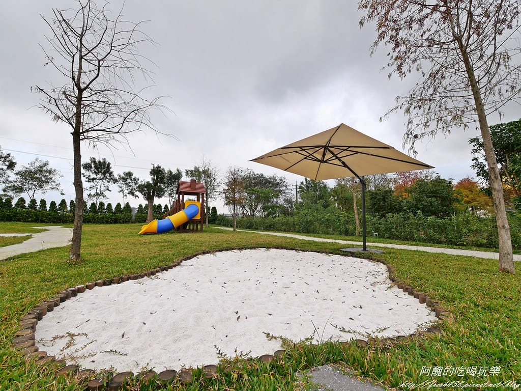 【宜蘭民宿】悠悅光Aura Villa(新樂館),動物主題房型,打造親子新樂園,戲水池、電動車、烤肉、沙坑、卡拉OK、溜滑梯房型一應俱全。 - 第27張圖 P1001098
