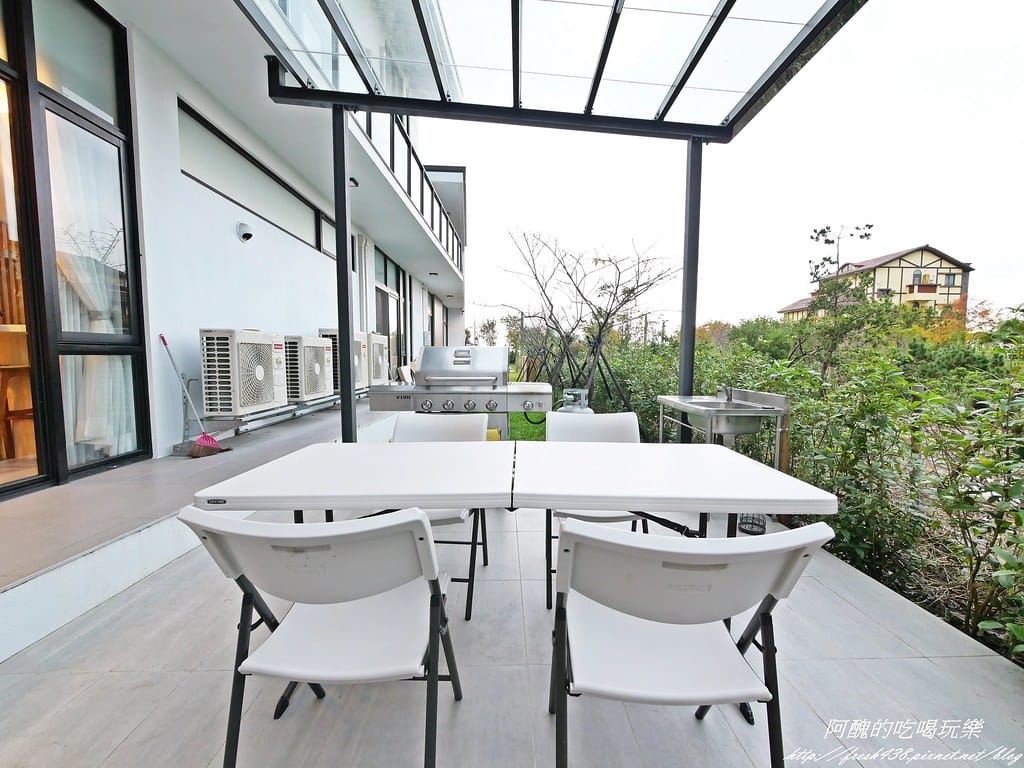 【宜蘭民宿】悠悅光Aura Villa(新樂館),動物主題房型,打造親子新樂園,戲水池、電動車、烤肉、沙坑、卡拉OK、溜滑梯房型一應俱全。 - 第35張圖 P1001261