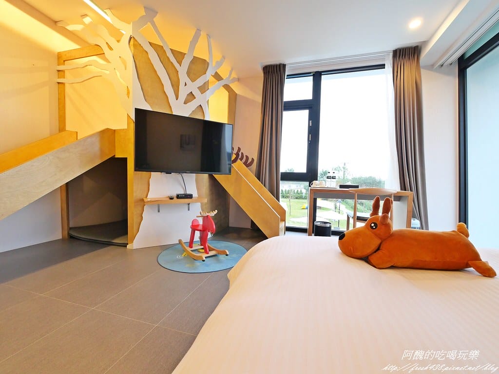 【宜蘭民宿】悠悅光Aura Villa(新樂館),動物主題房型,打造親子新樂園,戲水池、電動車、烤肉、沙坑、卡拉OK、溜滑梯房型一應俱全。 - 第125張圖 P1001203