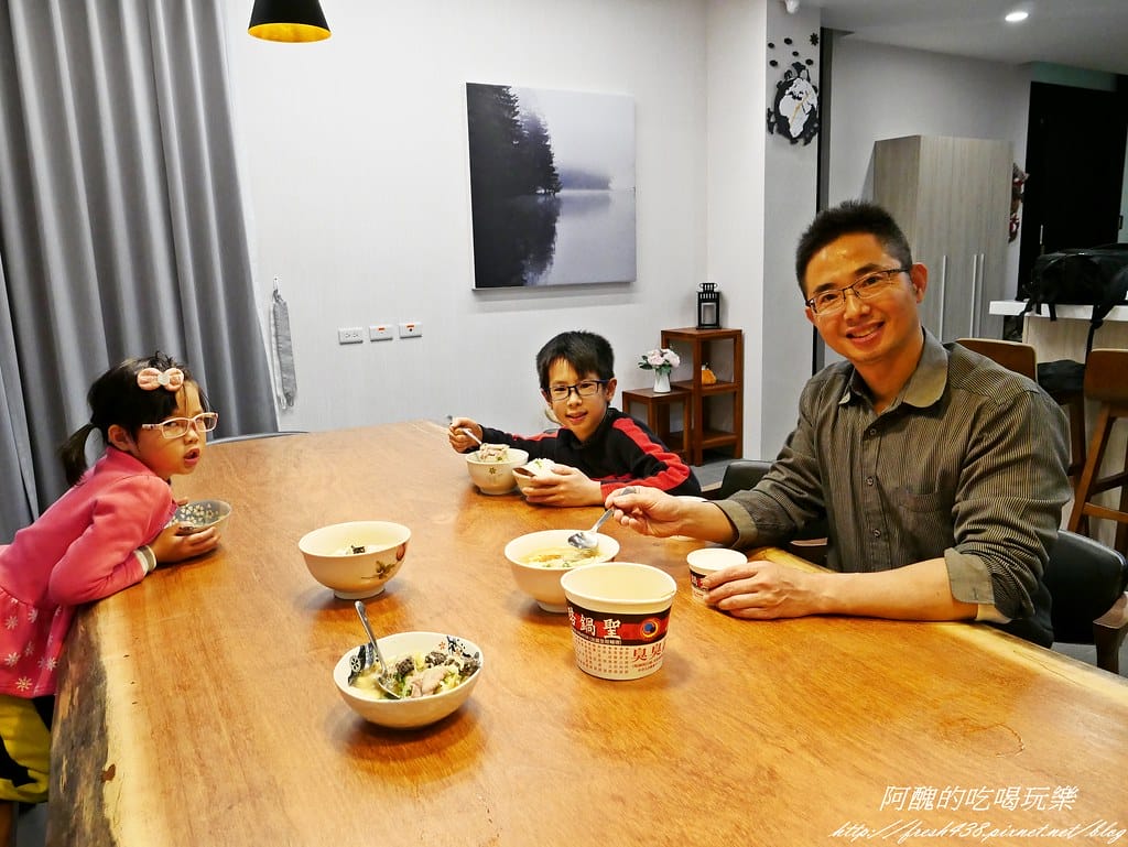 【宜蘭民宿】悠悅光Aura Villa(新樂館),動物主題房型,打造親子新樂園,戲水池、電動車、烤肉、沙坑、卡拉OK、溜滑梯房型一應俱全。 - 第159張圖 P1480368