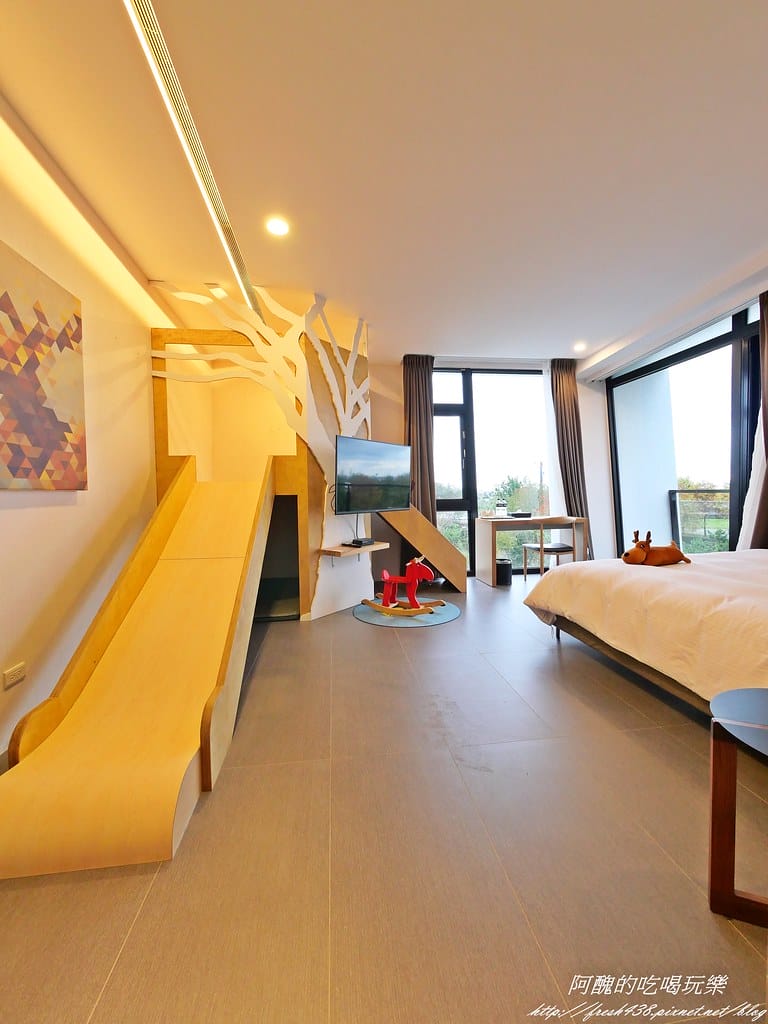 【宜蘭民宿】悠悅光Aura Villa(新樂館),動物主題房型,打造親子新樂園,戲水池、電動車、烤肉、沙坑、卡拉OK、溜滑梯房型一應俱全。 - 第119張圖 P1001211