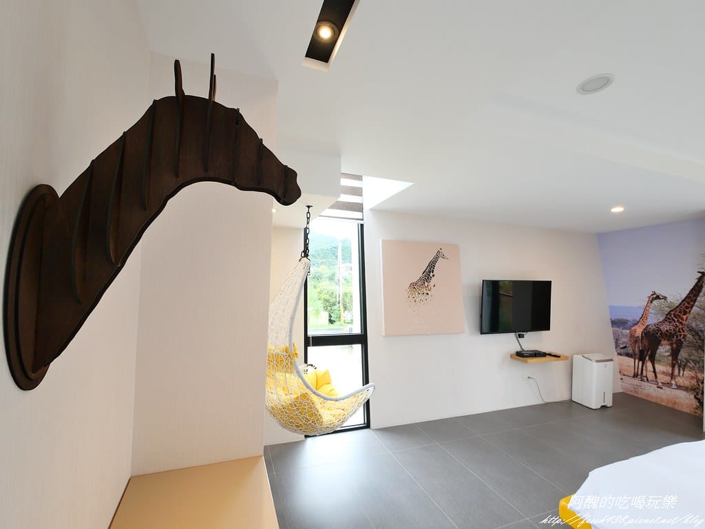 【宜蘭民宿】悠悅光Aura Villa(新樂館),動物主題房型,打造親子新樂園,戲水池、電動車、烤肉、沙坑、卡拉OK、溜滑梯房型一應俱全。 - 第149張圖 P1001322