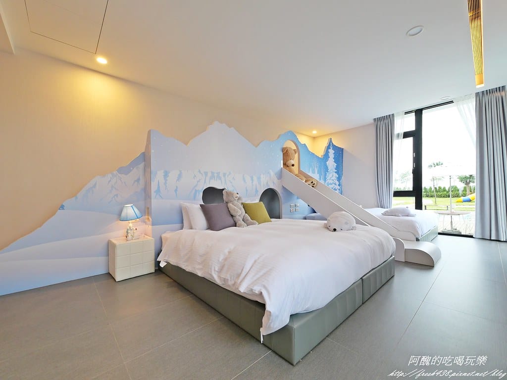 【宜蘭民宿】悠悅光Aura Villa(新樂館),動物主題房型,打造親子新樂園,戲水池、電動車、烤肉、沙坑、卡拉OK、溜滑梯房型一應俱全。 - 第66張圖 P1001133