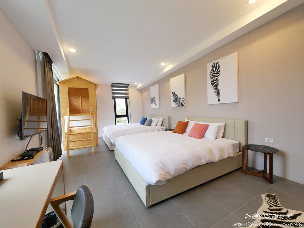 【宜蘭民宿】悠悅光Aura Villa(新樂館),動物主題房型,打造親子新樂園,戲水池、電動車、烤肉、沙坑、卡拉OK、溜滑梯房型一應俱全。 - 第110張圖 P1001304