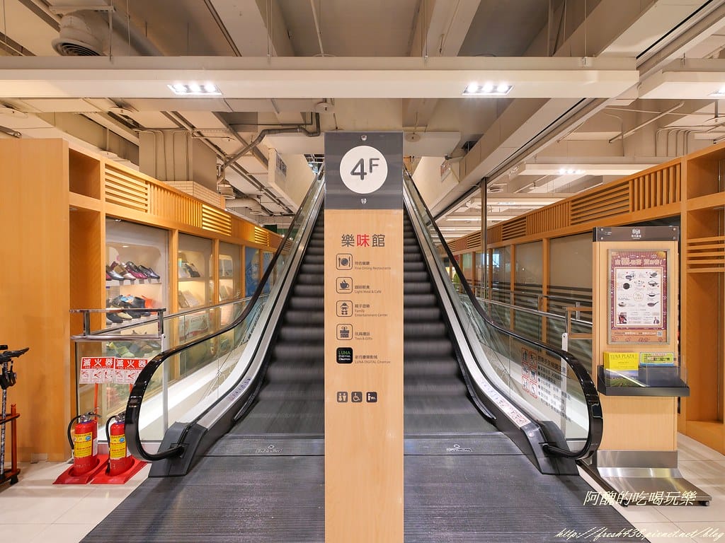 P1001821