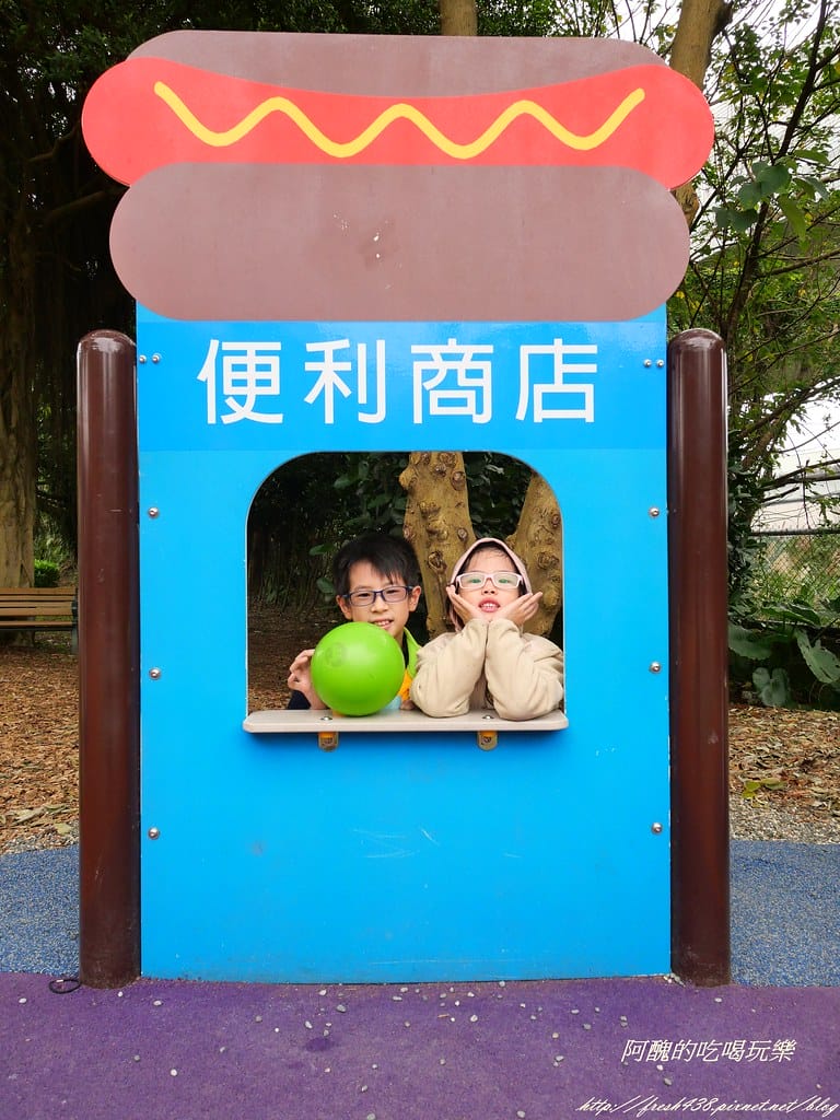 【新北特色公園】林口樂活公園,交通/停車資訊,捷運主題公園,4米高溜滑梯超級刺激,等您來挑戰。 - 第45張圖 P1001694