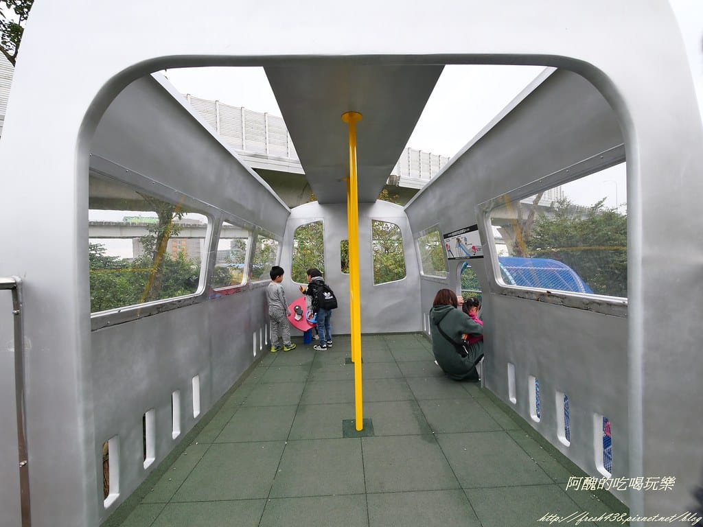 【新北特色公園】林口樂活公園,交通/停車資訊,捷運主題公園,4米高溜滑梯超級刺激,等您來挑戰。 - 第60張圖 P1001639