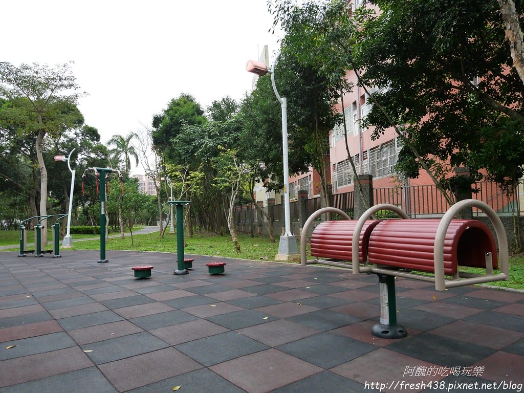 【新北特色公園】林口樂活公園,交通/停車資訊,捷運主題公園,4米高溜滑梯超級刺激,等您來挑戰。 - 第70張圖 P1001672
