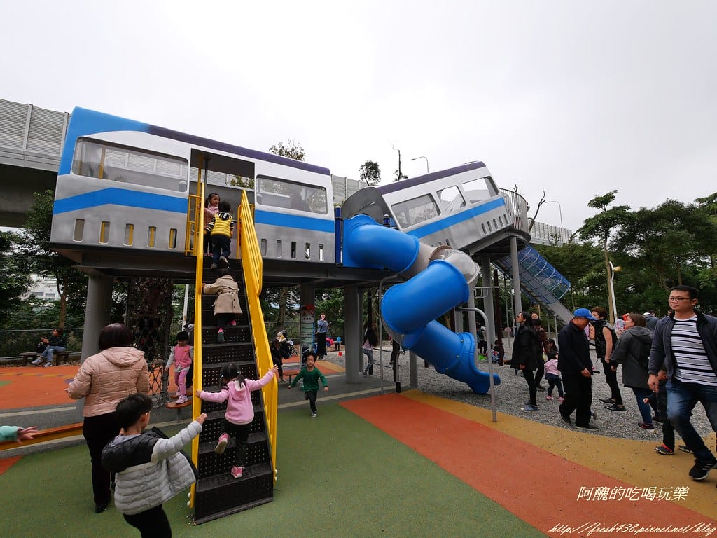 【新北特色公園】林口樂活公園,交通/停車資訊,捷運主題公園,4米高溜滑梯超級刺激,等您來挑戰。 - 第49張圖 P1001620