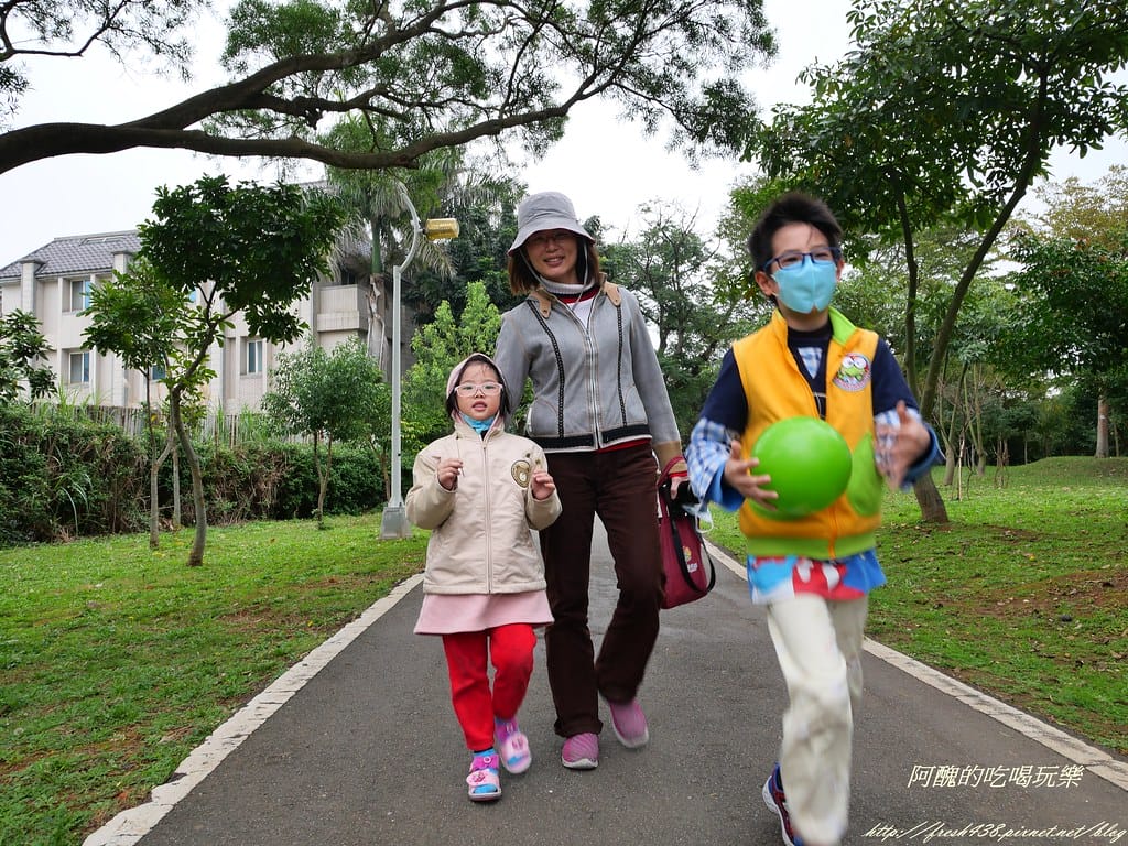 【新北特色公園】林口樂活公園,交通/停車資訊,捷運主題公園,4米高溜滑梯超級刺激,等您來挑戰。 - 第33張圖 P1001588