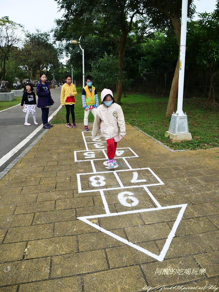 【新北特色公園】林口樂活公園,交通/停車資訊,捷運主題公園,4米高溜滑梯超級刺激,等您來挑戰。 - 第28張圖 P1480850