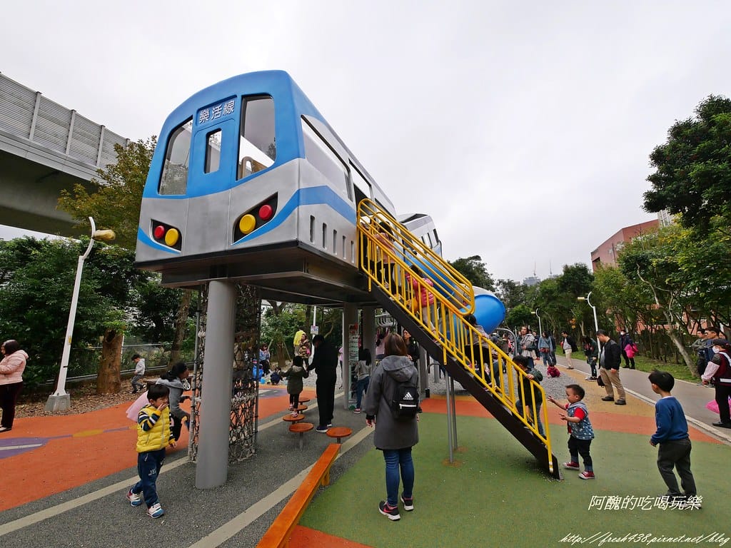 【新北特色公園】林口樂活公園,交通/停車資訊,捷運主題公園,4米高溜滑梯超級刺激,等您來挑戰。 - 第48張圖 P1001652