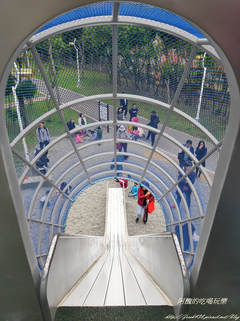 【新北特色公園】林口樂活公園,交通/停車資訊,捷運主題公園,4米高溜滑梯超級刺激,等您來挑戰。 - 第61張圖 P1001640