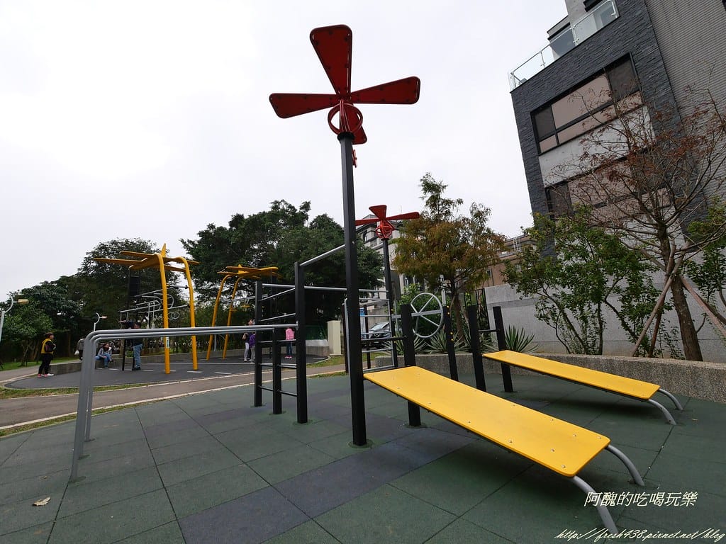 【新北特色公園】林口樂活公園,交通/停車資訊,捷運主題公園,4米高溜滑梯超級刺激,等您來挑戰。 - 第24張圖 P1001578