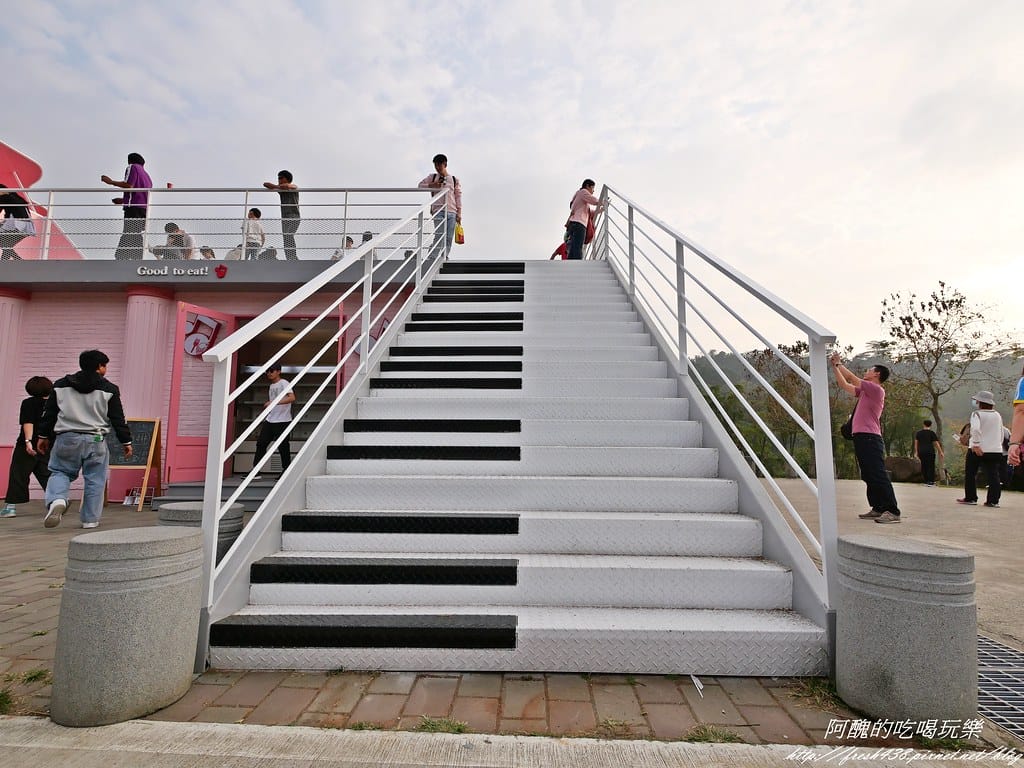 P1002825