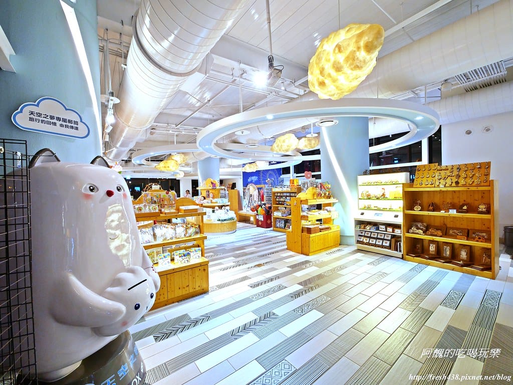 【台中景點】麗寶Outlet Mall、Sky Dream天空之夢摩天輪,全台最大摩天輪,夜景超吸睛! - 第35張圖 P1003205
