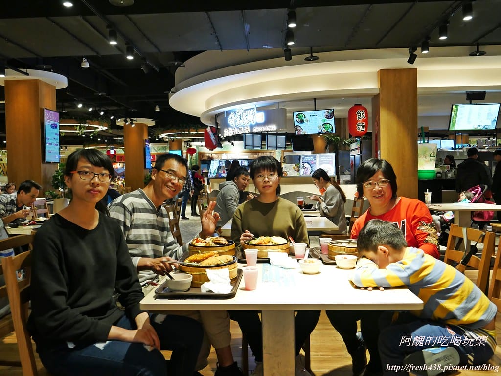 【台中景點】麗寶Outlet Mall、Sky Dream天空之夢摩天輪,全台最大摩天輪,夜景超吸睛! - 第20張圖 P1520039