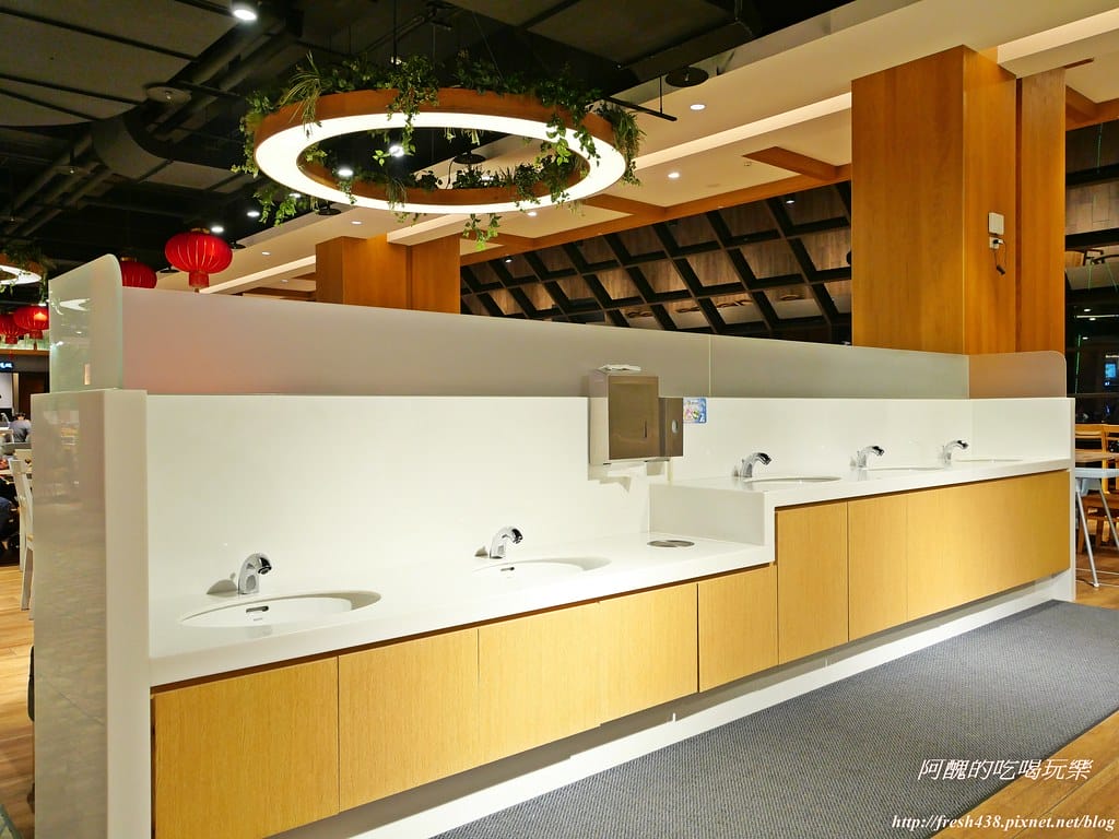 【台中景點】麗寶Outlet Mall、Sky Dream天空之夢摩天輪,全台最大摩天輪,夜景超吸睛! - 第11張圖 P1003181