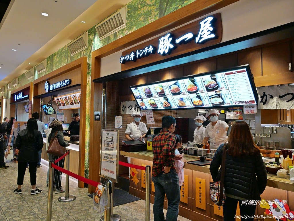 【台中景點】麗寶Outlet Mall、Sky Dream天空之夢摩天輪,全台最大摩天輪,夜景超吸睛! - 第15張圖 P1003185