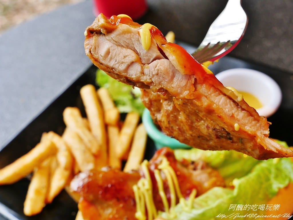 【台中美食】麗寶休息站 金旺咖啡,餐點豐富、飲品順口、空間雅致,聚餐休閒的好所在。 - 第23張圖 25