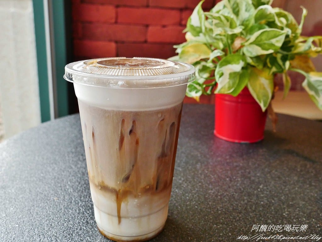 【台中美食】麗寶休息站 金旺咖啡,餐點豐富、飲品順口、空間雅致,聚餐休閒的好所在。 - 第36張圖 7
