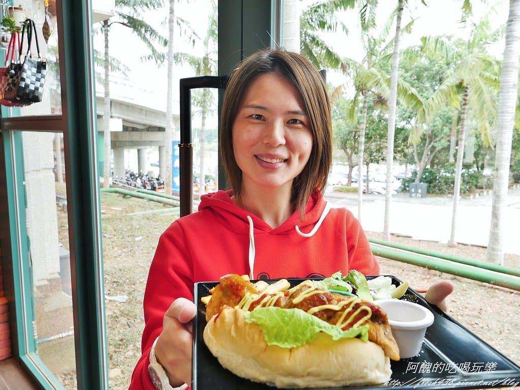 【台中美食】麗寶休息站 金旺咖啡,餐點豐富、飲品順口、空間雅致,聚餐休閒的好所在。 - 第26張圖 27