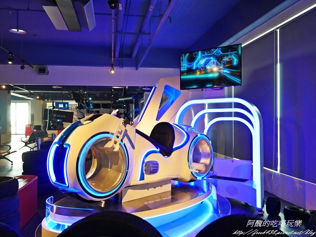 【台中景點】麗寶國際賽車場Lihpao Racing、全台最大虛擬實境體驗館VR Formula,挑戰您的能力,刺激您的感官! - 第53張圖 P1520146