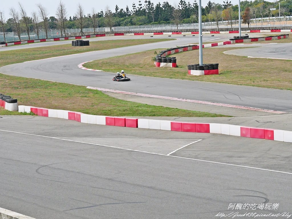 【台中景點】麗寶國際賽車場Lihpao Racing、全台最大虛擬實境體驗館VR Formula,挑戰您的能力,刺激您的感官! - 第39張圖 P1520140