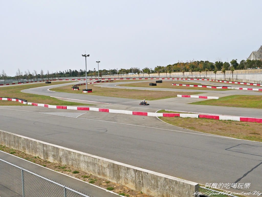 【台中景點】麗寶國際賽車場Lihpao Racing、全台最大虛擬實境體驗館VR Formula,挑戰您的能力,刺激您的感官! - 第38張圖 P1520141