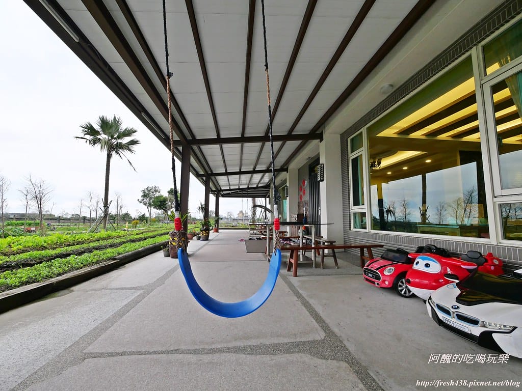 【宜蘭民宿】美村渡假農場,親子房型、賽車、鞦韆與球池,夏天還有戲水區哦!(送四人房住宿券) - 第4張圖 P1003508