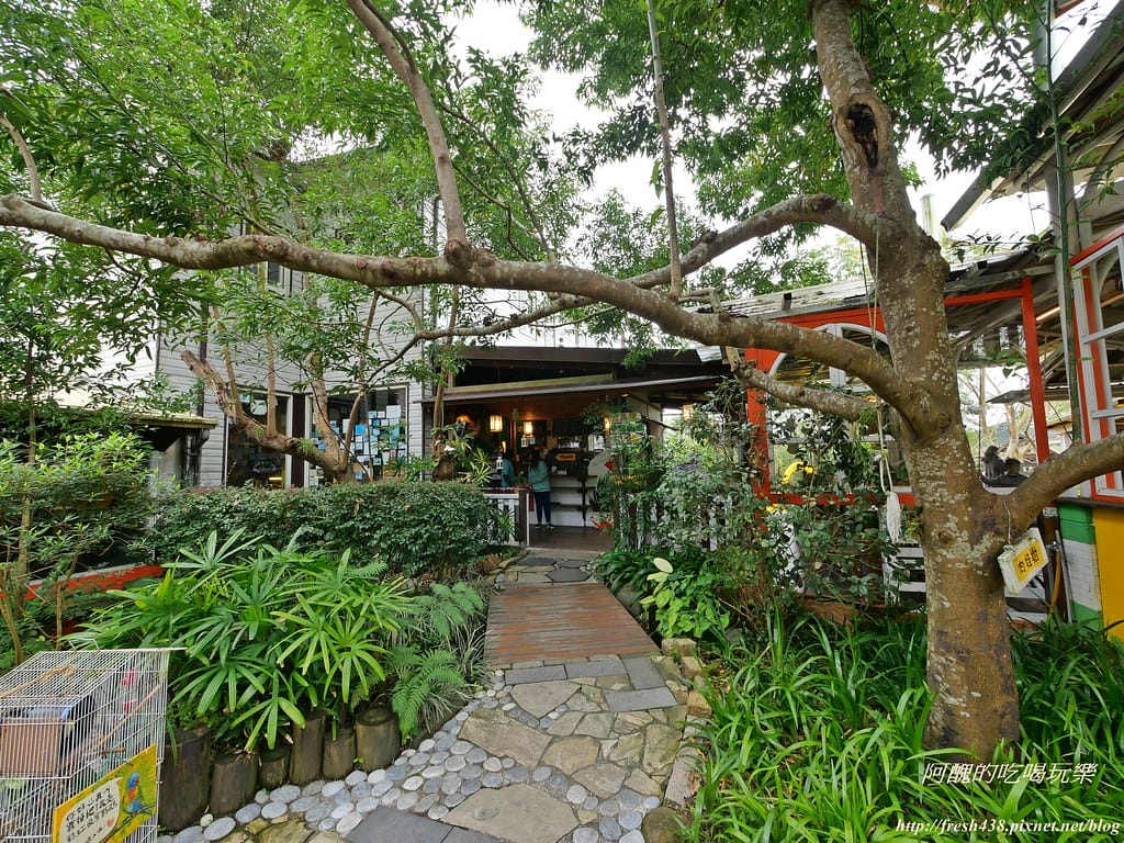 【宜蘭景點】幸福20號農場,窯烤披薩、原木鉛筆、檸檬醋、紅豆麻糬DIY,多樣動物可餵食、吹泡泡、打水仗,還有精緻餐點與下午茶。 - 第15張圖 P1003573
