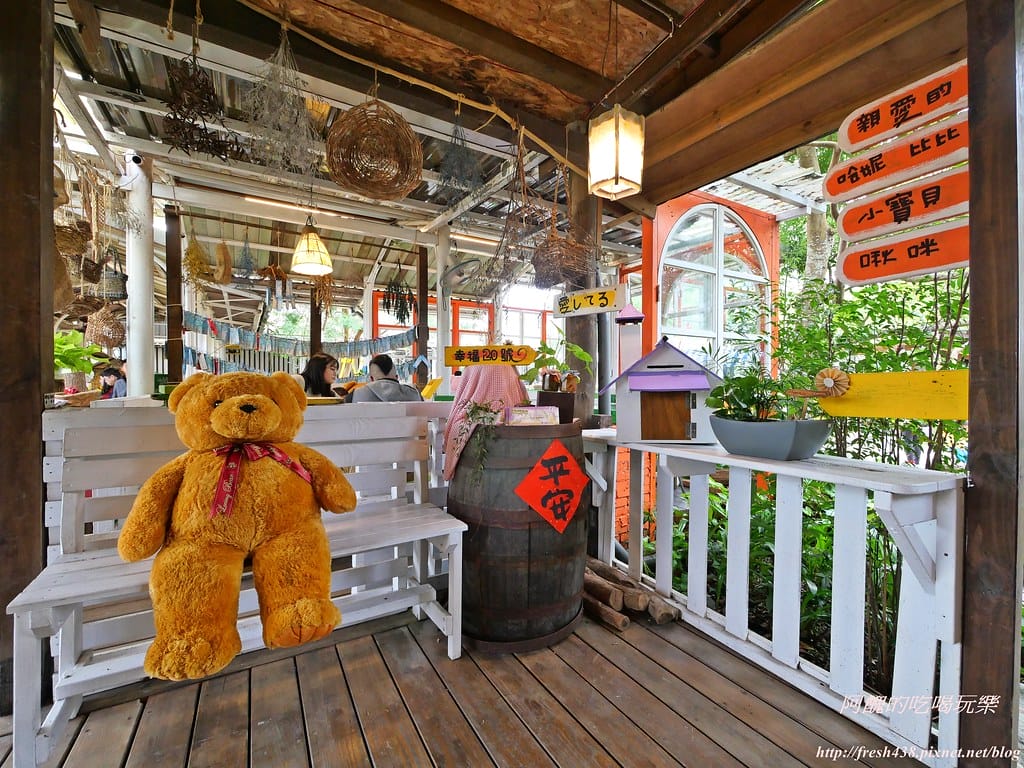 【宜蘭景點】幸福20號農場,窯烤披薩、原木鉛筆、檸檬醋、紅豆麻糬DIY,多樣動物可餵食、吹泡泡、打水仗,還有精緻餐點與下午茶。 - 第21張圖 P1003578