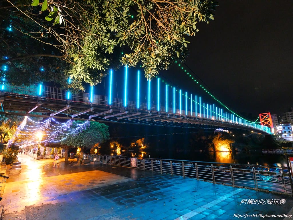 【新北景點】2019碧潭水舞季,全新水舞造型結合周邊裝置藝術,最新IG熱門打卡,水舞秀交通資訊、展演時間、管制消息與最佳欣賞角度報您知! - 第17張圖 P1003832