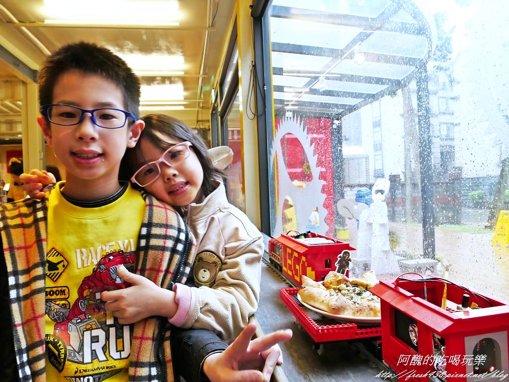 【桃園親子餐廳】Brick Maker玩樂磚家,樂高主題親子餐廳,結合美食與科技,開啟孩子科學教育的第一步! - 第35張圖 P1530004
