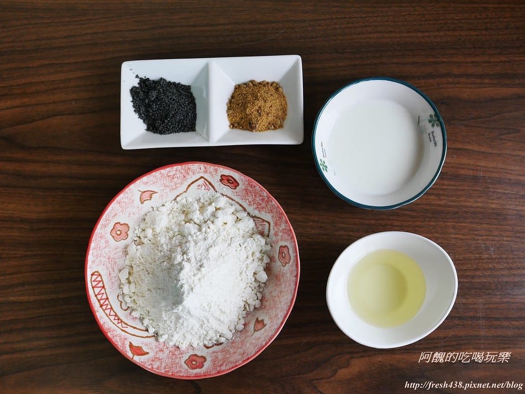 【幼兒點心】黑糖芝麻好棒棒,無蛋、無奶、無奶油、低糖、高鈣,超快速的懶人點心,香酥滋味百分百! - 第2張圖 P1530294