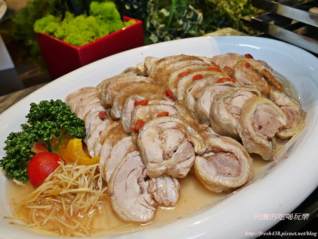 【深坑美食】海灣假日酒店Café餐廳-自助百匯吃到飽,海陸雙饗宴、現點現煎牛排、各國風味料理,精緻美食等您來嘗鮮。 - 第32張圖 P1530349
