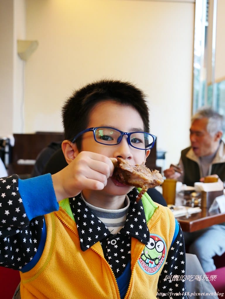 【深坑美食】海灣假日酒店Café餐廳-自助百匯吃到飽,海陸雙饗宴、現點現煎牛排、各國風味料理,精緻美食等您來嘗鮮。 - 第69張圖 P1530474