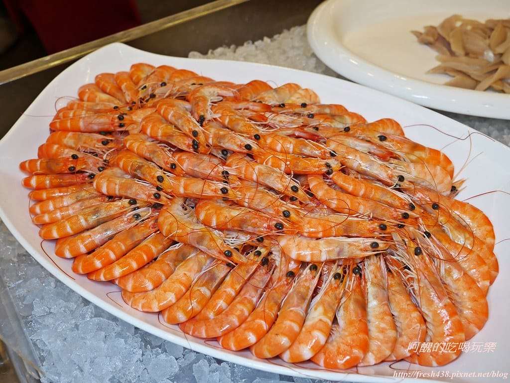【深坑美食】海灣假日酒店Café餐廳-自助百匯吃到飽,海陸雙饗宴、現點現煎牛排、各國風味料理,精緻美食等您來嘗鮮。 - 第25張圖 P1530323