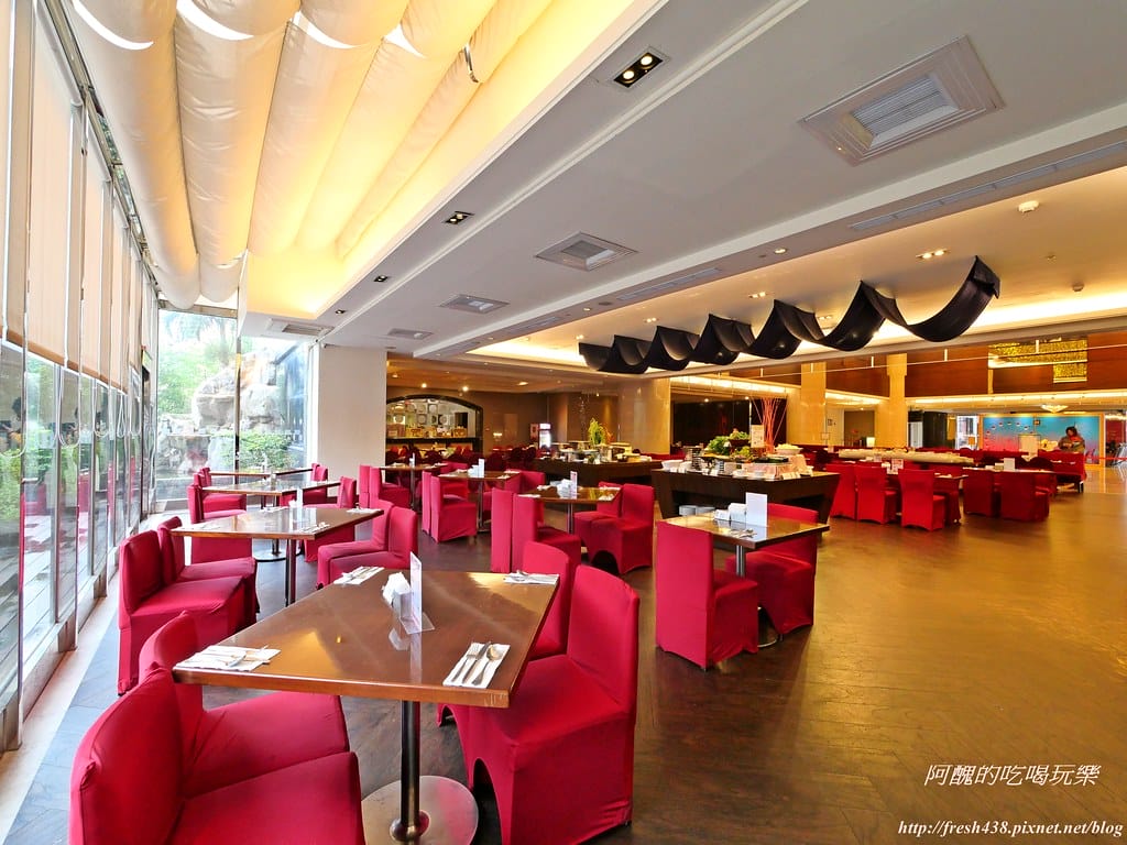 【深坑美食】海灣假日酒店Café餐廳-自助百匯吃到飽,海陸雙饗宴、現點現煎牛排、各國風味料理,精緻美食等您來嘗鮮。 - 第14張圖 P1003858