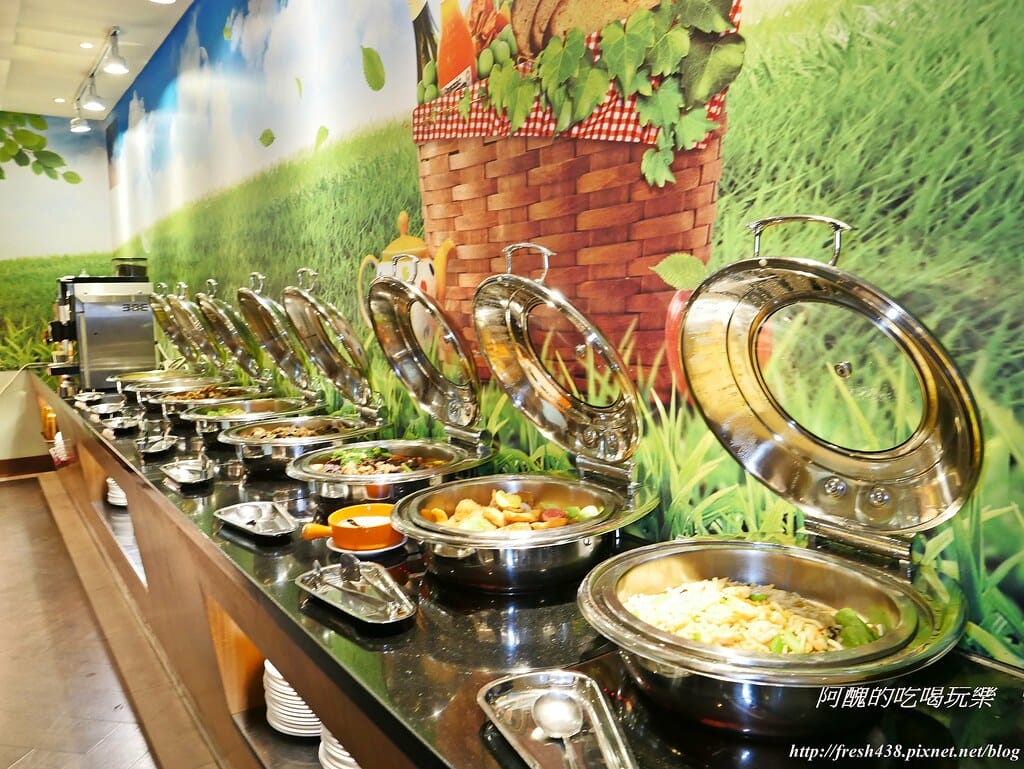 【深坑美食】海灣假日酒店Café餐廳-自助百匯吃到飽,海陸雙饗宴、現點現煎牛排、各國風味料理,精緻美食等您來嘗鮮。 - 第42張圖 P1530359