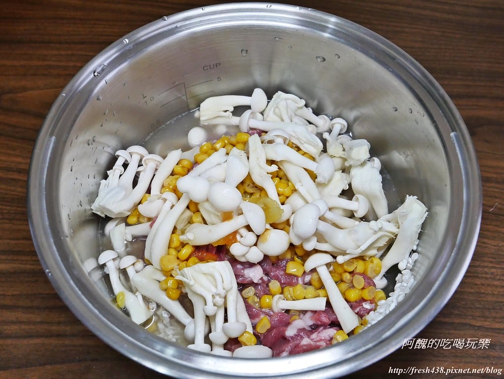 【護眼料理】玉米豬肉炊飯,電鍋料理超簡單。 - 第3張圖 P1530508