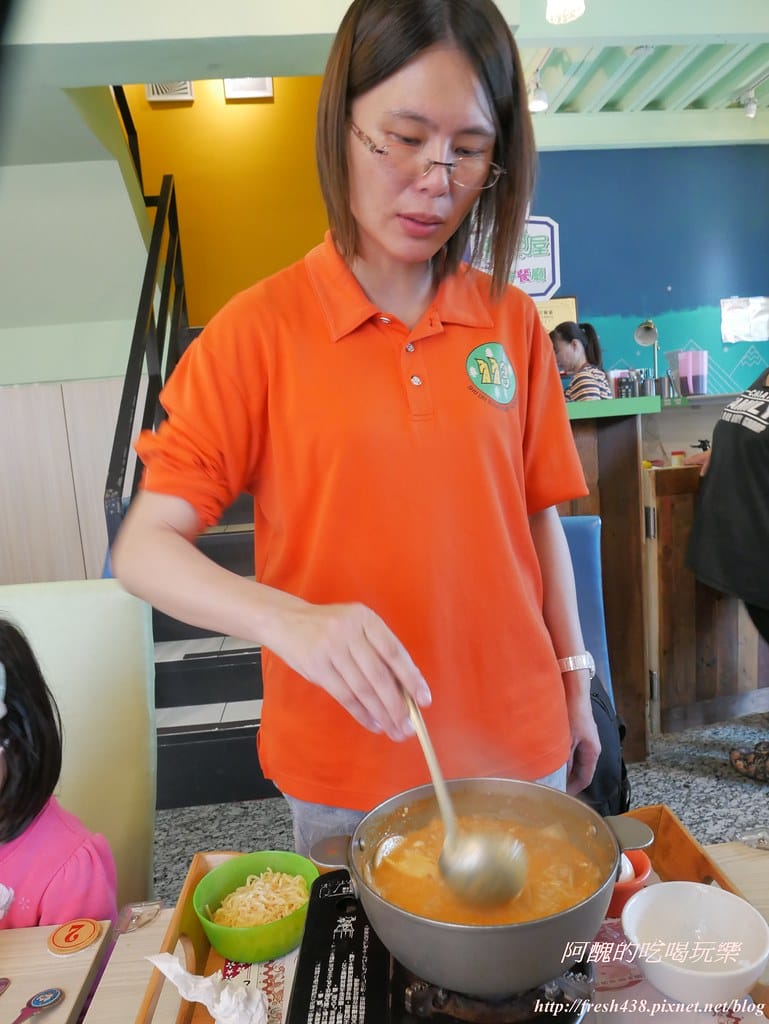 【嘉義親子餐廳】魔樹屋親子餐廳,餐點超好吃,玩樂不限時,三大遊戲區外加決明子沙坑,生日開趴、滿月抓周的好地方。(送餐券) - 第56張圖 P1530700
