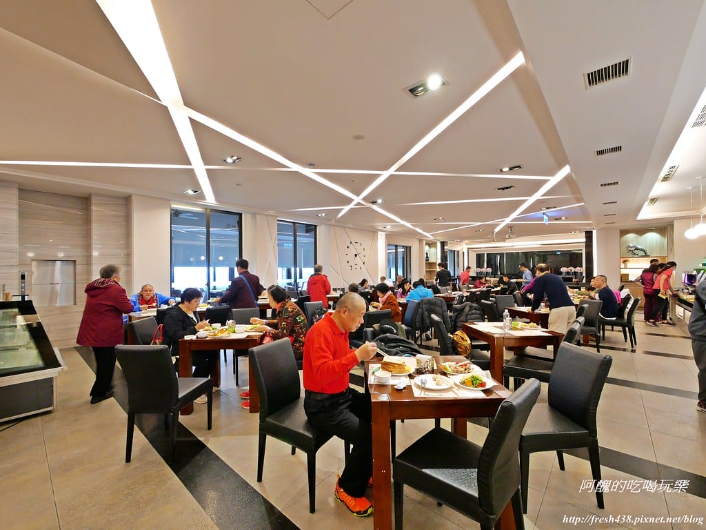 【嘉義親子飯店】雲登景觀飯店,阿里山下極具質感、擁有無敵美景的飯店,附兒童超跑與親子遊戲室。 - 第131張圖 P1004200